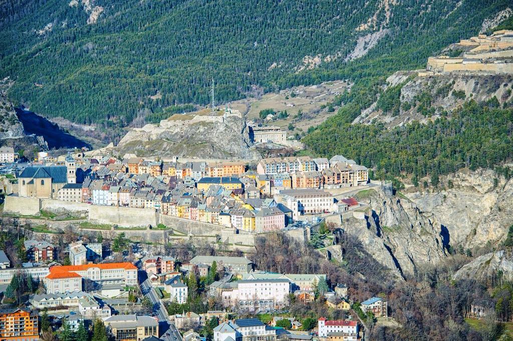 Pres Des Forts Briancon  Ngoại thất bức ảnh